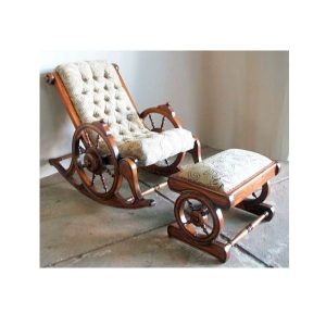 Colonial rocking chair with stool